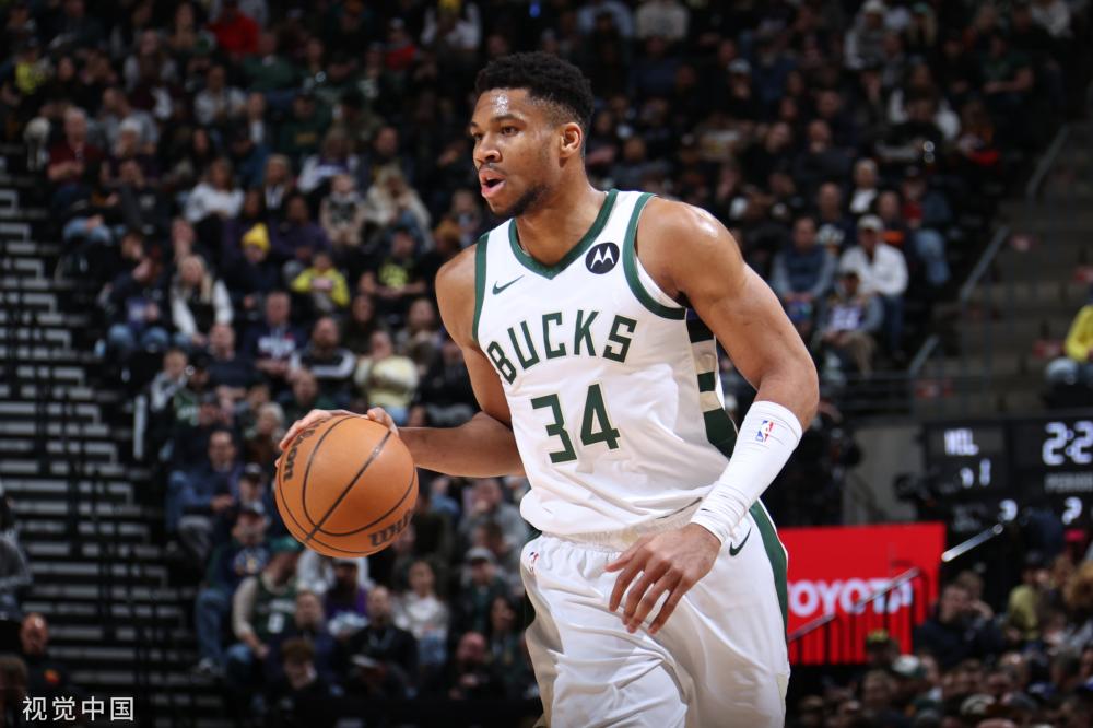 赛场上的持 赛场上的持