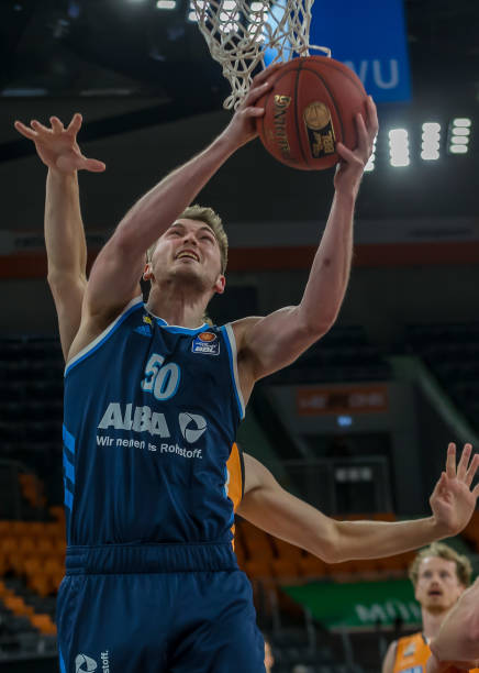 苏东在分析 苏东在分析