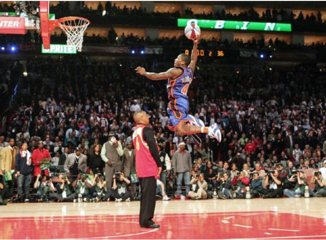 伊涅斯塔 伊涅斯塔