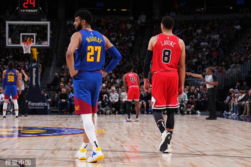 场上积极寻 场上积极寻